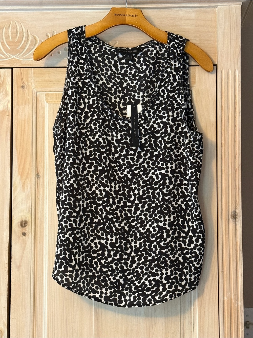 Banana Republic Black and White Dot Print Sleeveless Camisole